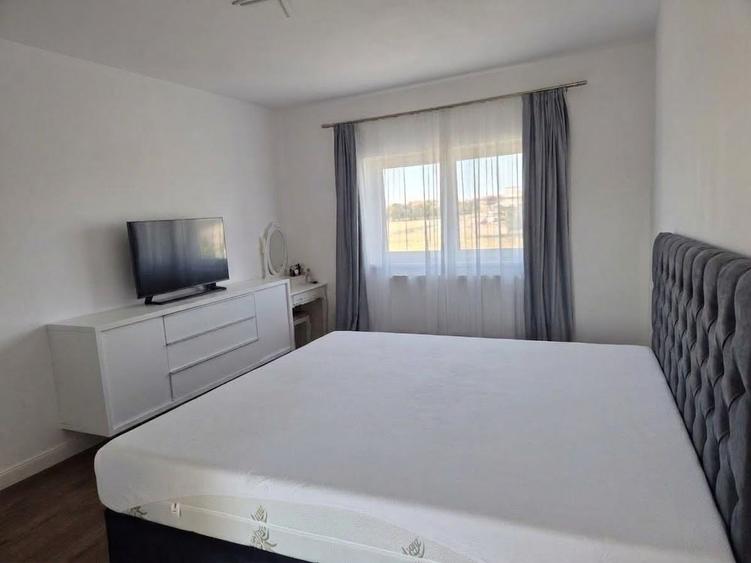 Apartament cu 2 camere decomandat în Dumbrăvița