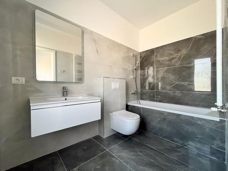 Duplex cu 3 camere cu Canalizare în Covaci