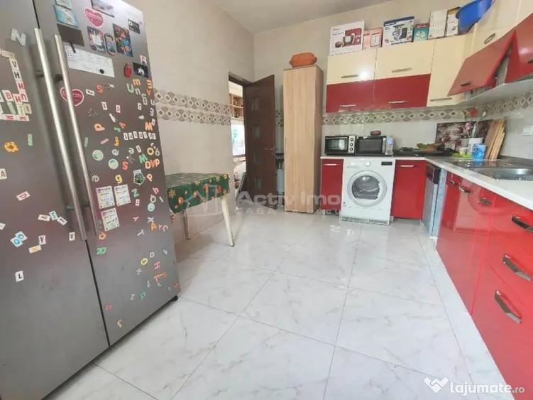 Casă cu 4 camere cu Teren 200 Mp în Prelungirea Ghencea