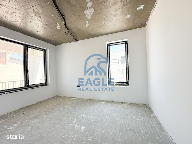 Casă cu 4 camere în Palazu Mare