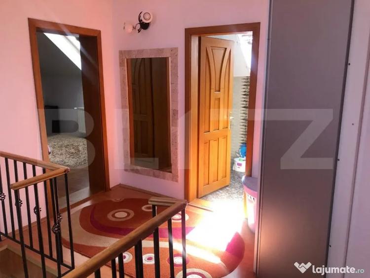 Casă cu 4 camere cu Teren 200 Mp în Independenței