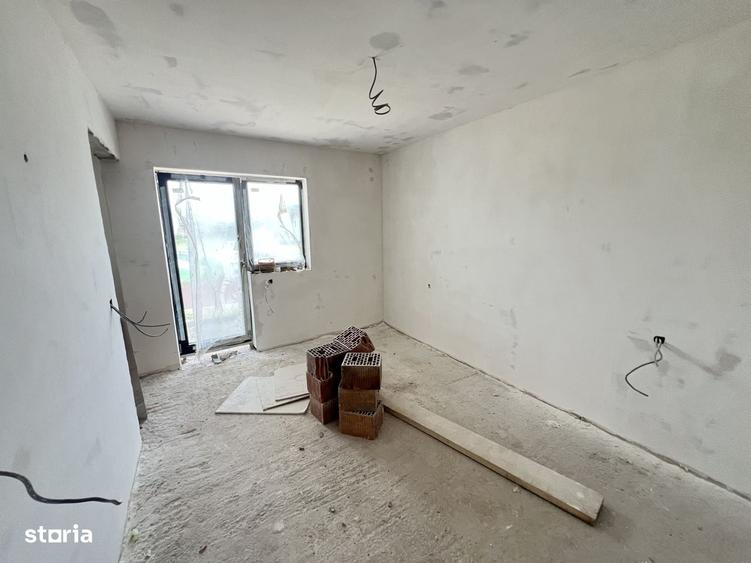 Casă cu 4 camere în Central