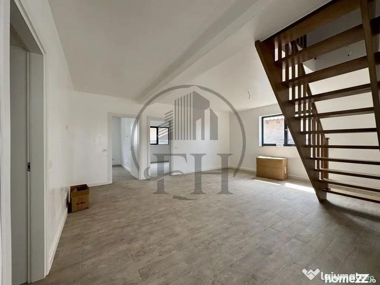 Casă cu 5 camere cu Teren 257 Mp în Valu lui Traian