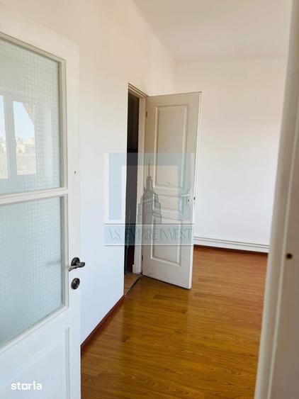 Apartament cu 2 camere decomandat în Triaj