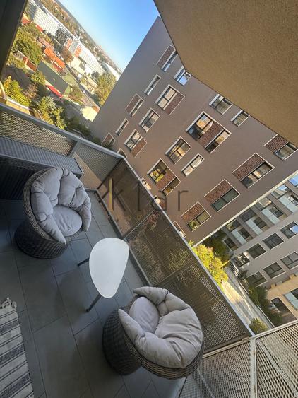 Apartament cu 2 camere semidecomandat, mobilat în Central