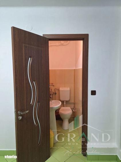 Apartament cu 2 camere semidecomandat în Horea