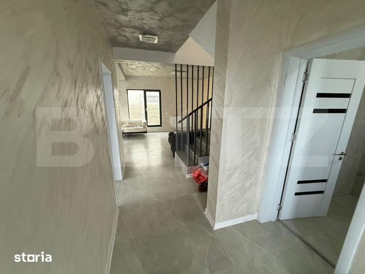 Casă cu 5 camere cu Teren 371 Mp în 1 Mai