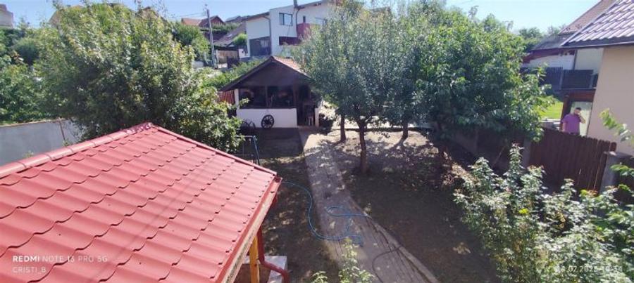Casă cu 6 camere cu Teren 500 Mp în Iris