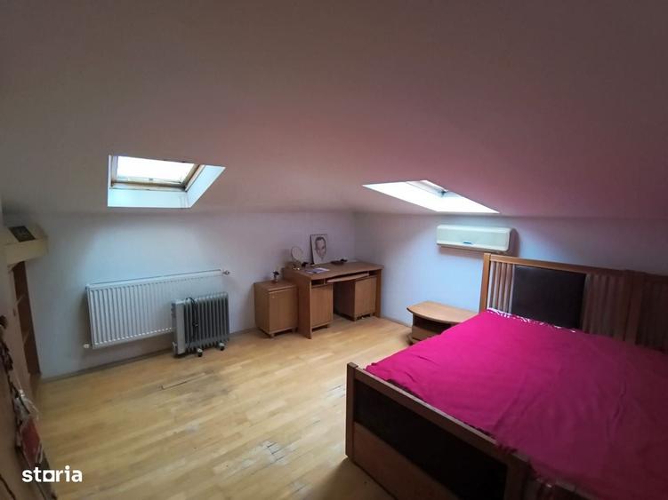 Apartament cu 4 camere în Roșu