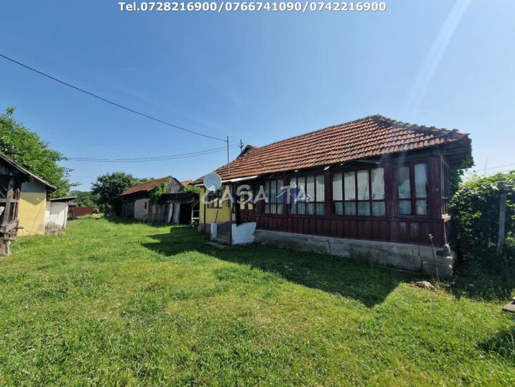 Casă individuală cu 3 camere cu Teren 4721 Mp în Dănești