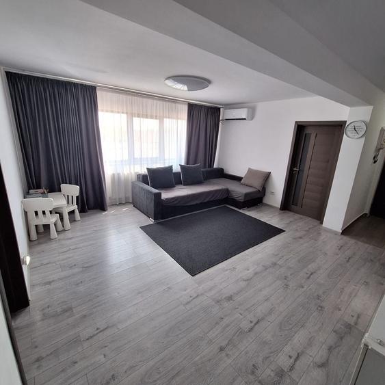 Casă cu 4 camere în Domnești