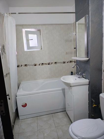 Apartament cu 2 camere semidecomandat în Brazda lui Novac