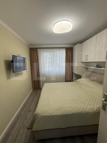 Apartament cu 4 camere decomandat, mobilat în Policlinica