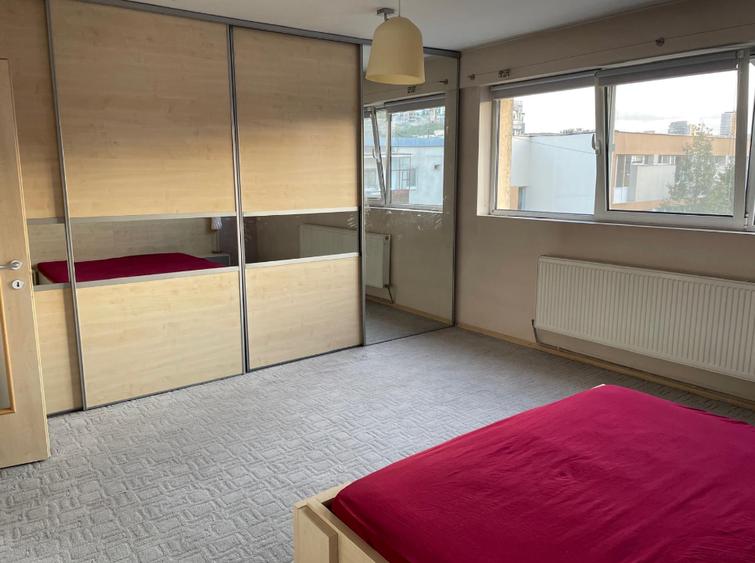 Apartament cu 3 camere decomandat, mobilat în Grigorescu
