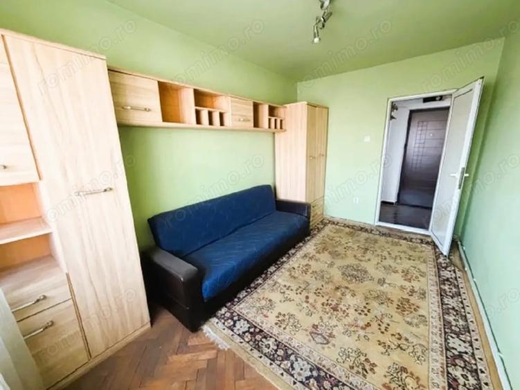 Apartament cu 3 camere decomandat în Nicolae Titulescu