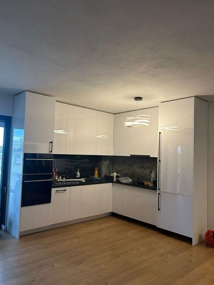 Casă individuală cu 5 camere decomandat cu Canalizare în Biled