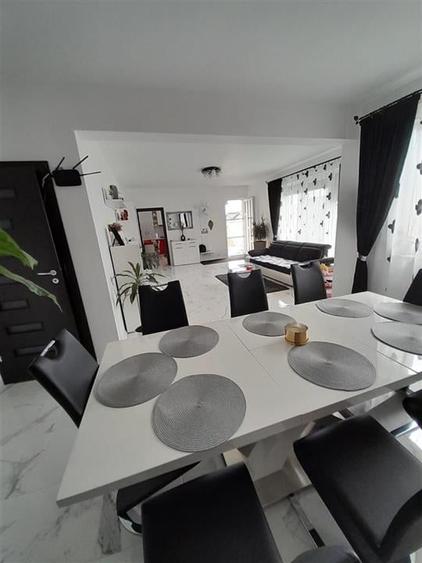 Casă individuală cu 4 camere cu Teren 325 Mp în Sântandrei
