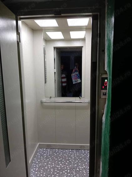 Apartament cu 3 camere semidecomandat în Câmpina