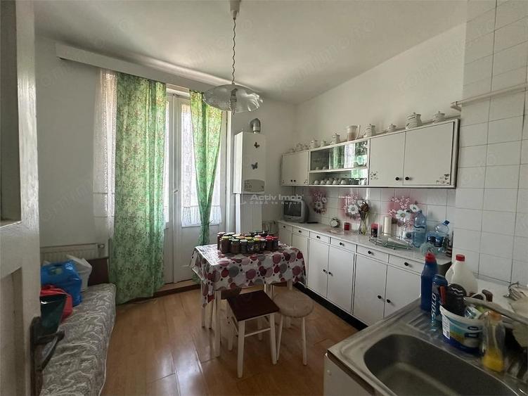 Apartament cu 3 camere decomandat în Luncă
