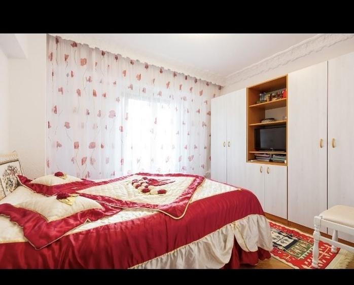 Apartament cu 3 camere în Sat Vacanță