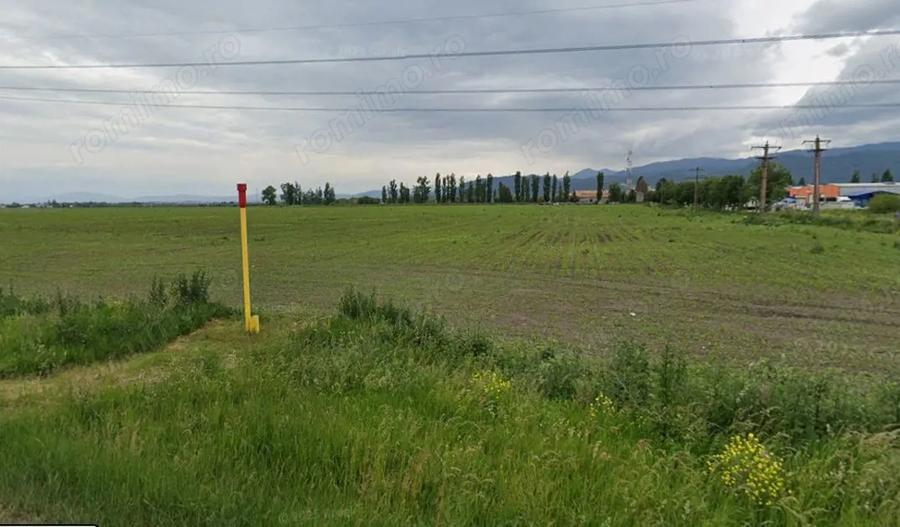 Teren de 21000 mp, în Central