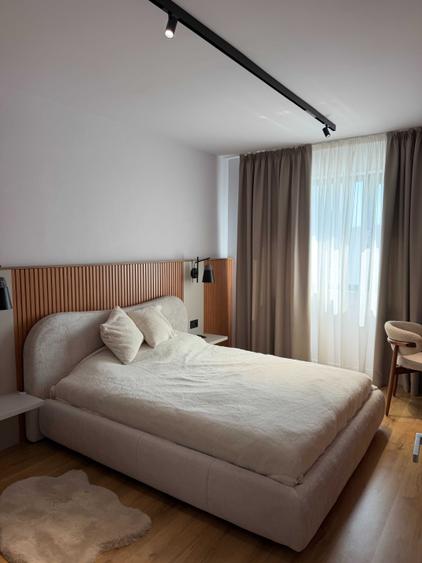 Apartament cu 2 camere decomandat, mobilat în Central