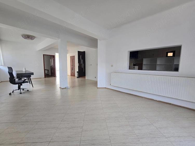 Casă cu 6 camere cu Teren 500 Mp în Cernica