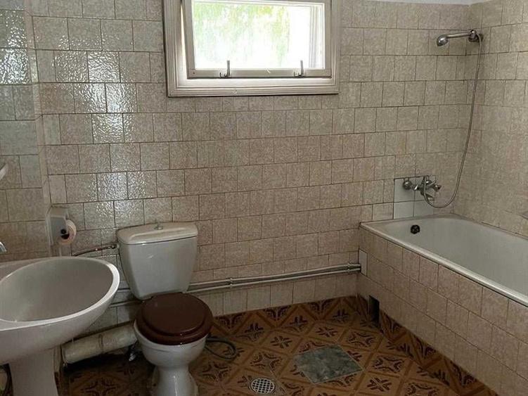 Casă individuală cu 4 camere cu Teren 300 Mp în Burdujeni