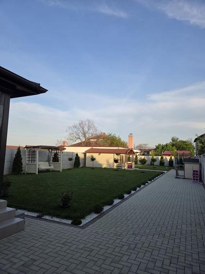 Casă cu 4 camere cu Teren 800 Mp în Strejnicu