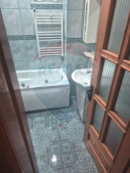 Apartament cu 2 camere decomandat, mobilat în Tohanu Vechi