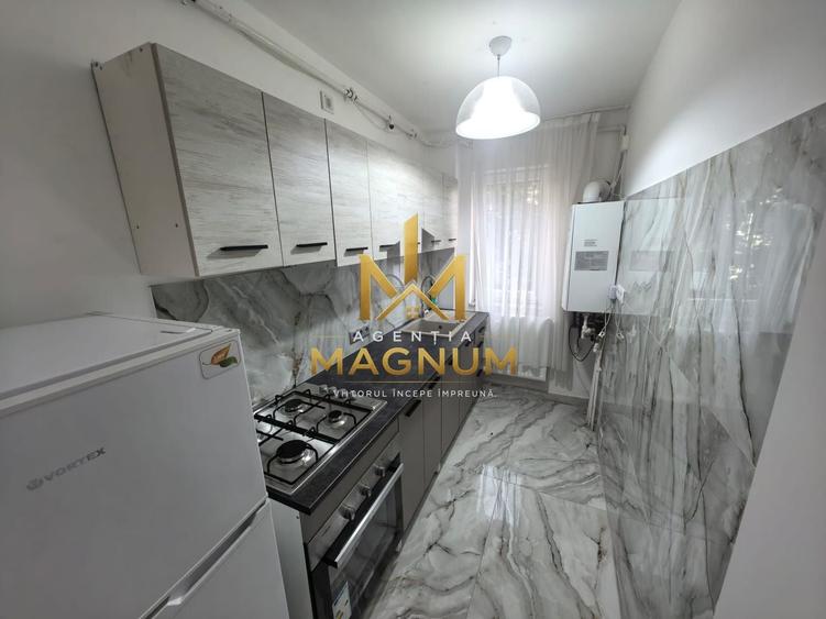 Apartament cu 3 camere semidecomandat, mobilat în Săsar
