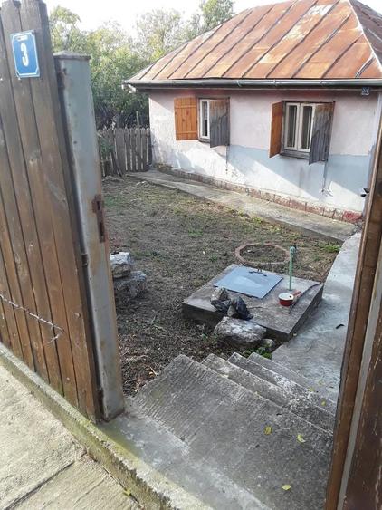 Casă cu 3 camere în Călugăreni