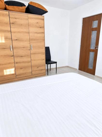 Apartament cu 3 camere decomandat în Antiaeriană