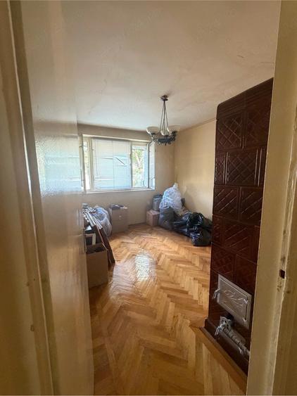 Apartament cu 2 camere semidecomandat în Rahova