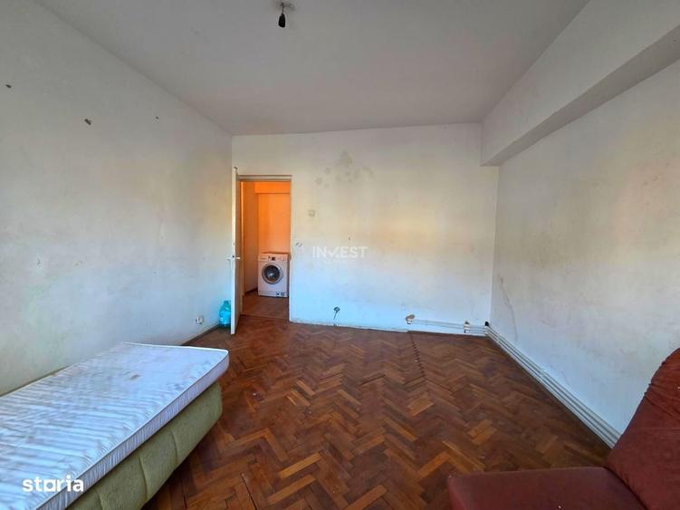 Apartament cu 3 camere decomandat în Albești