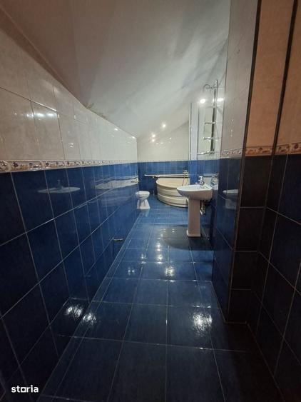 Casă cu 4 camere în Unirii