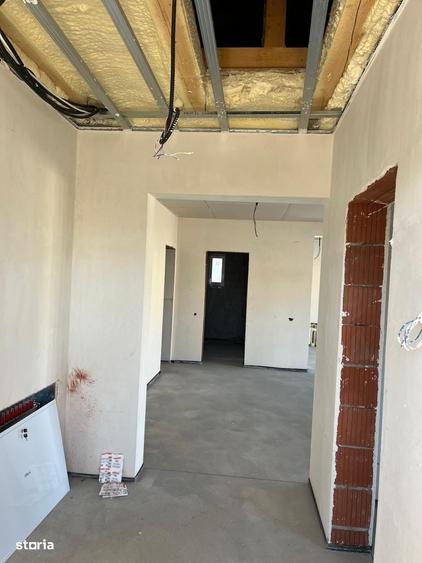 Casă cu 4 camere în Oncea