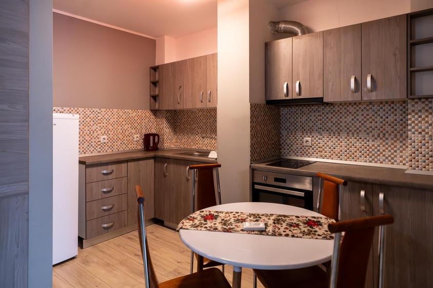 Apartament cu 2 camere semidecomandat în Bună Ziua