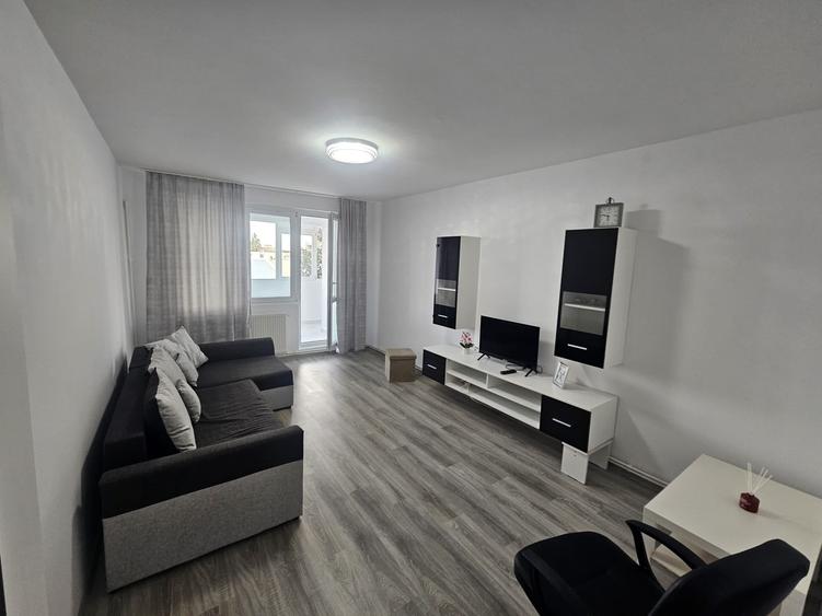 Apartament cu 3 camere decomandat în Pantelimon