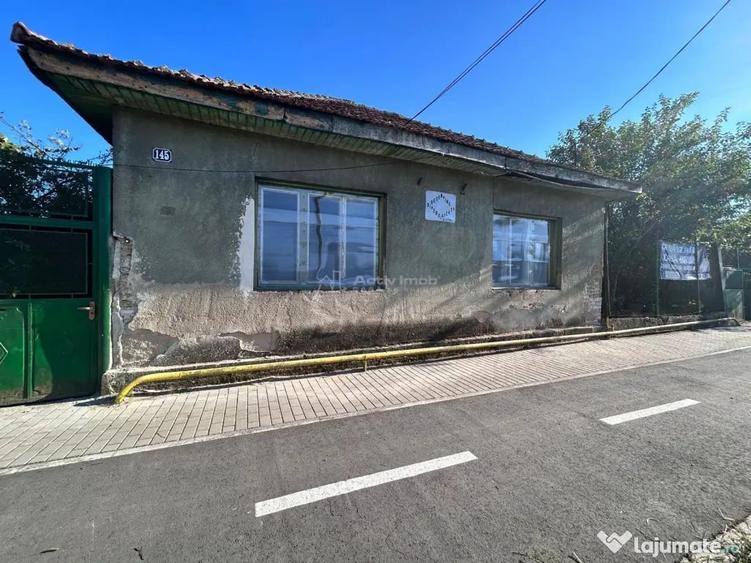 Casă cu 4 camere cu Teren 555 Mp în Central