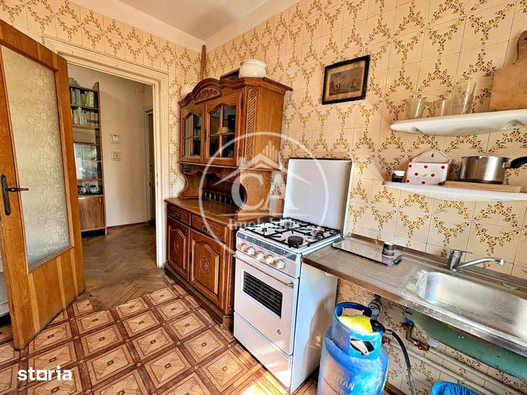 Apartament cu 2 camere decomandat în Iorga