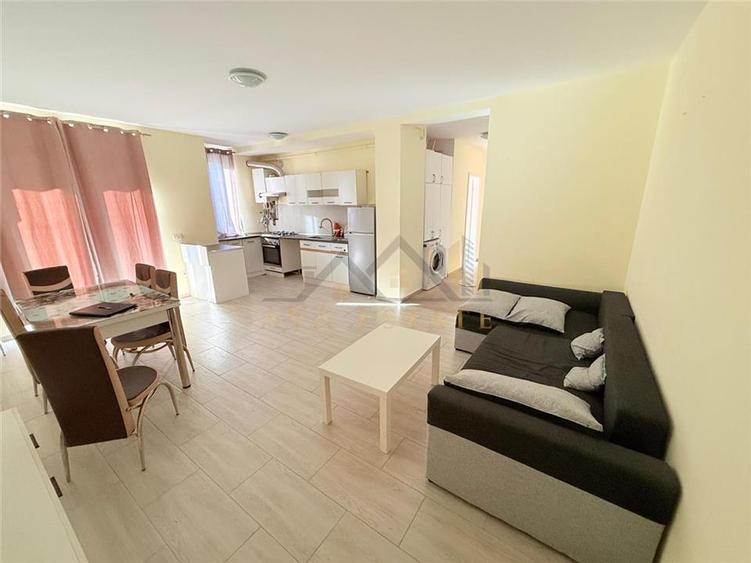 Apartament cu 3 camere semidecomandat, mobilat în Dumbrăvița