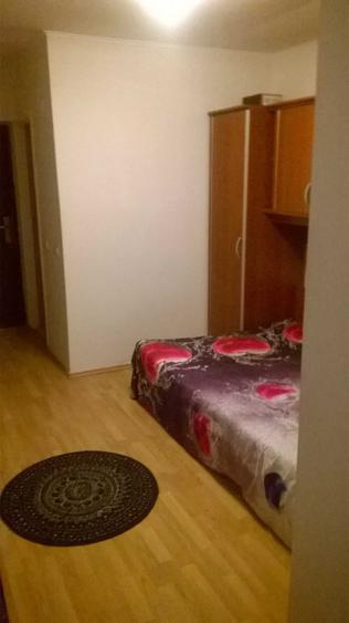 Garsonieră decomandată în Sud
