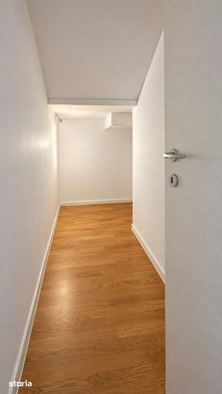 Casă cu 6 camere cu Teren 350 Mp în Central
