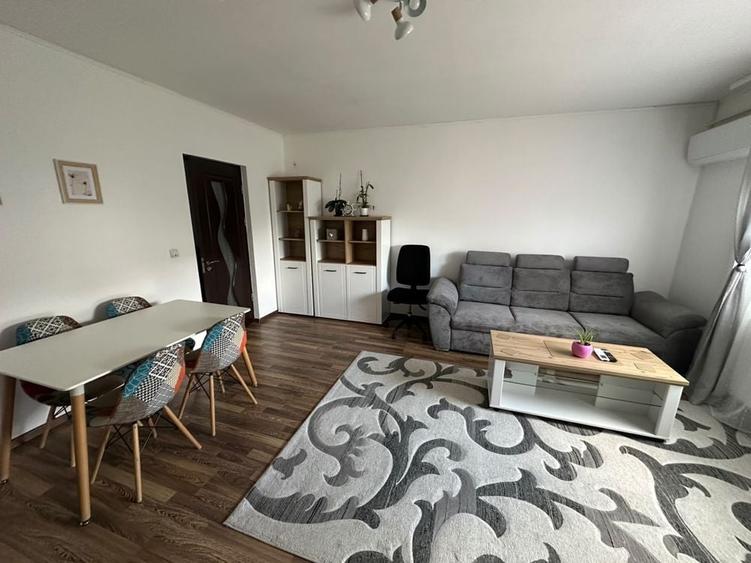 Apartament cu 2 camere semidecomandat în Universității