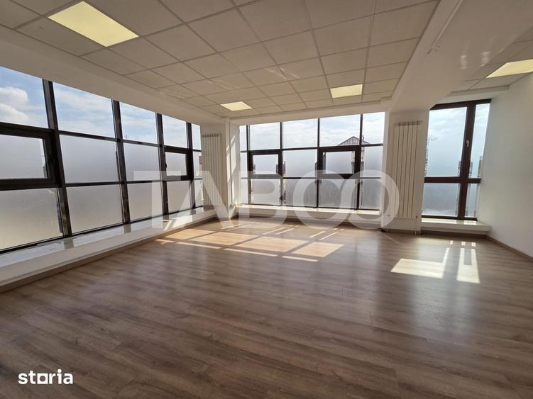 Spațiu comercial, de 645 mp, în Central