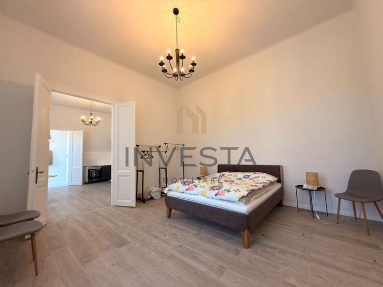 Apartament cu 3 camere semidecomandat în Central