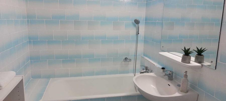 Apartament cu 3 camere decomandat în Aviației