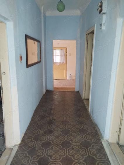 Casă cu 4 camere cu Teren 310 Mp în Central