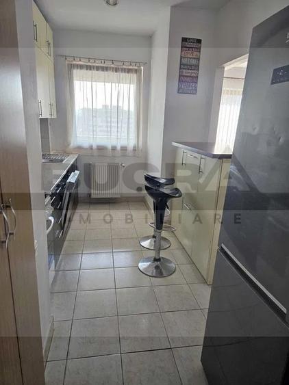 Apartament cu 2 camere semidecomandat, mobilat în Mărăști